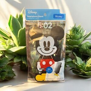 Disney Black and Red Adapters with Cartoon Character Design ✨